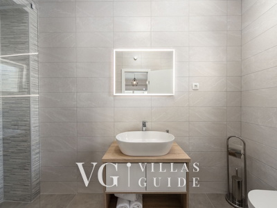 Villa Danica Bathroom