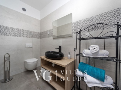 Villa Danica Bathroom
