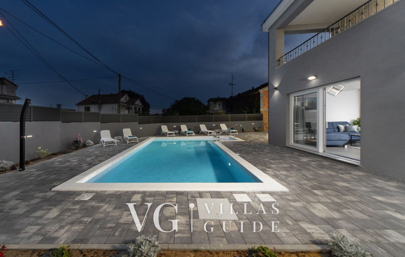 Villa Danica Garten und Außenbereich