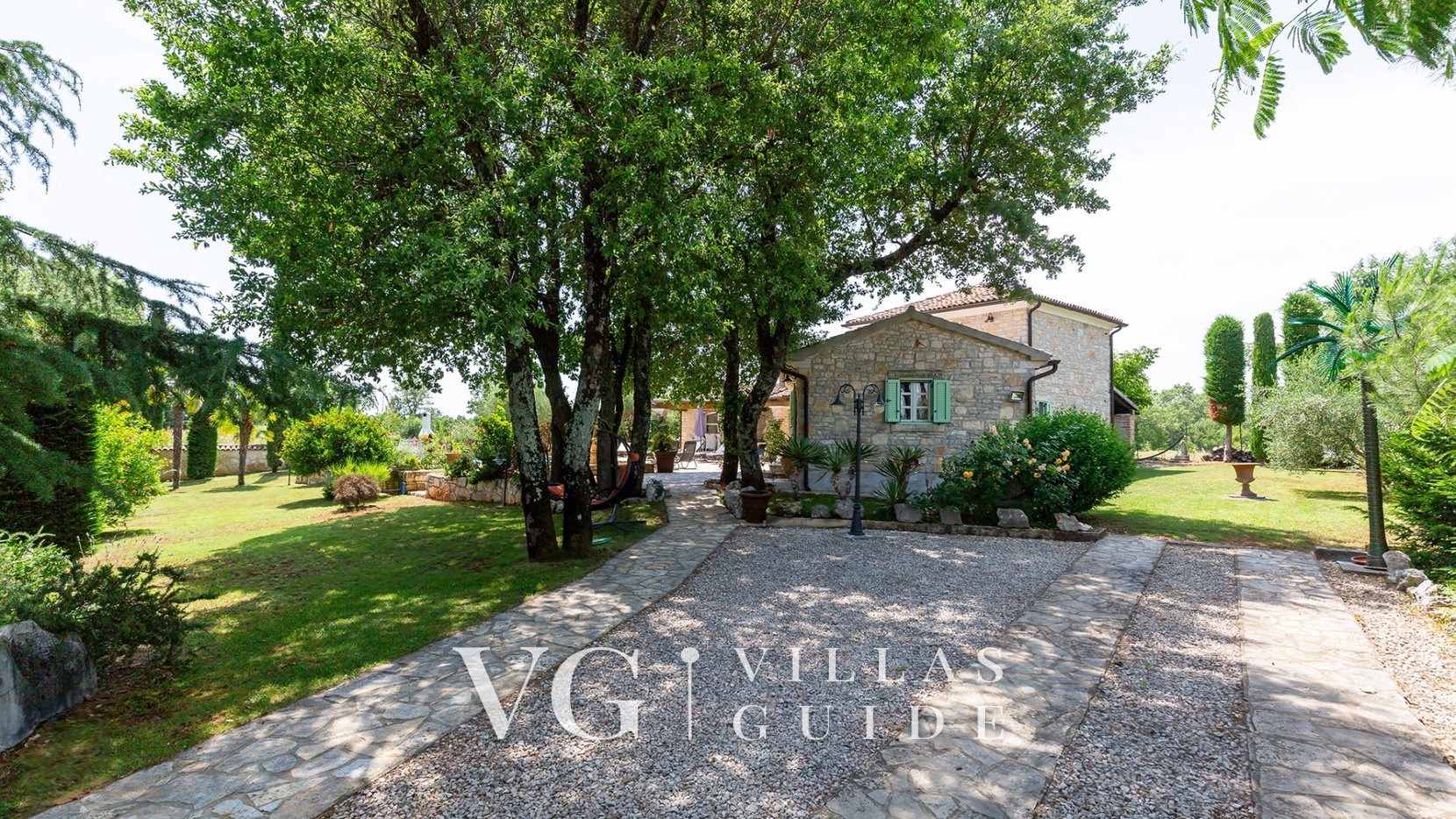 Villa Karim Garten und Außenbereich