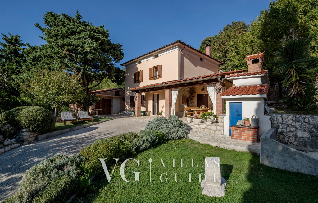 Holiday Home Vintage