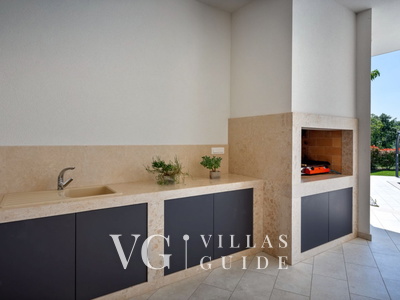 Villa Blanka Contenuto aggiuntivo