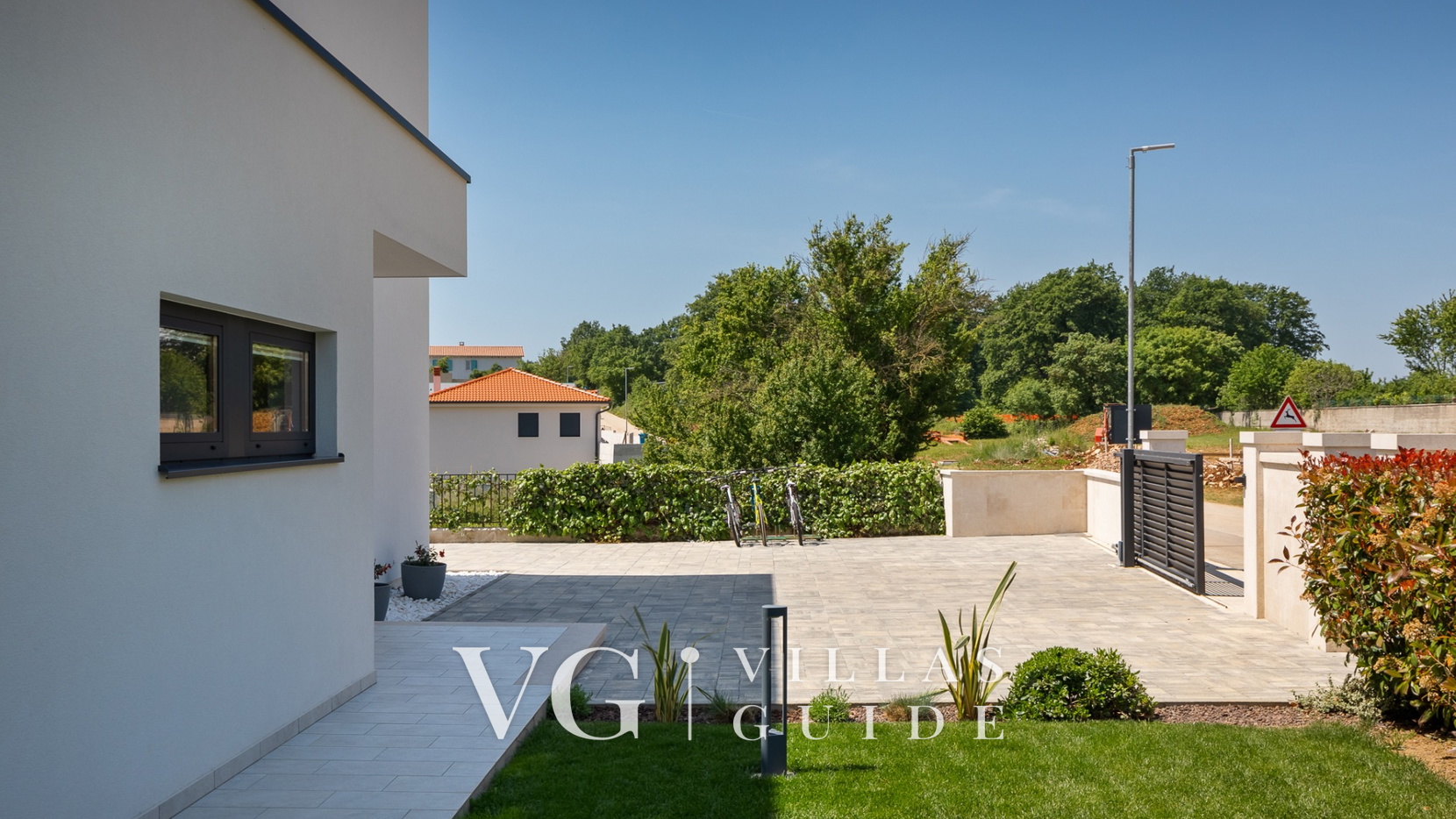 Villa Blanka Garden and property exterior