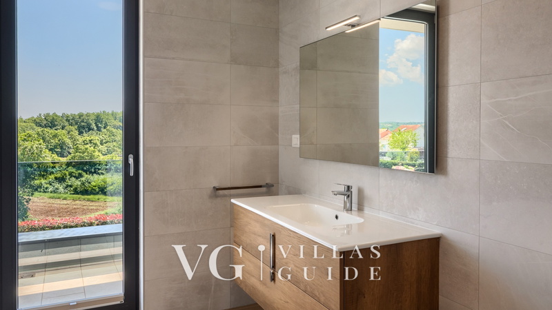 Villa Blanka Bathroom