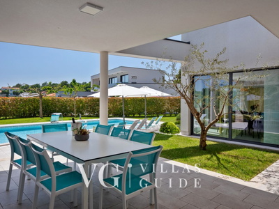 Villa Nada Additional content