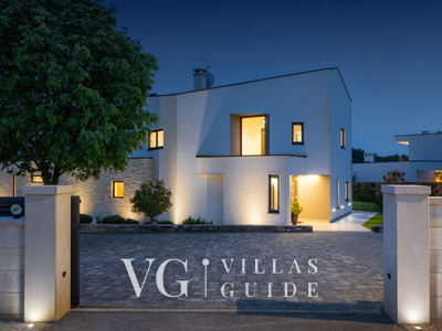 Villa Nada Garden and property exterior