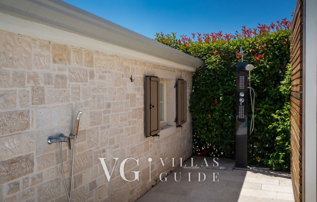 Villa Monte Additional content