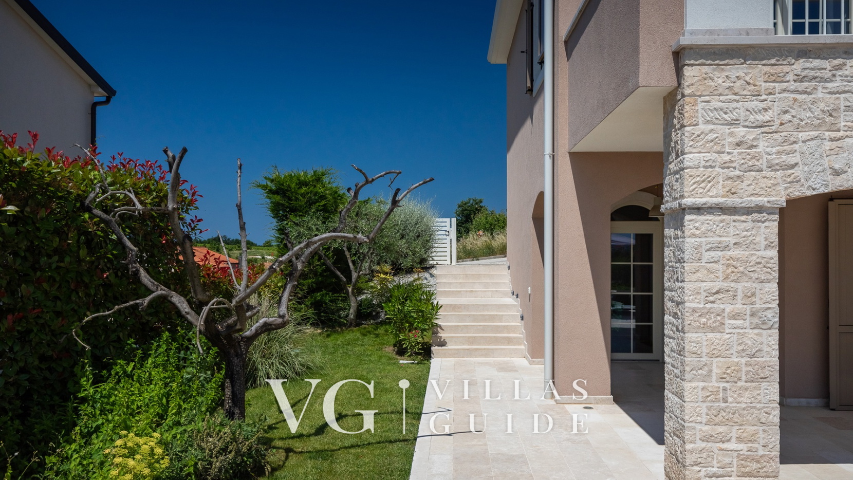 Villa Monte Garten und Außenbereich