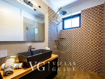 Villa Mar Bathroom