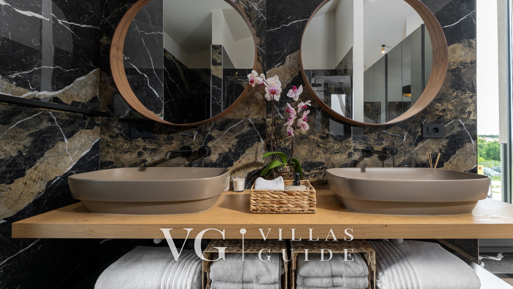 Luxury Villa Lipa Tree Kupaonica