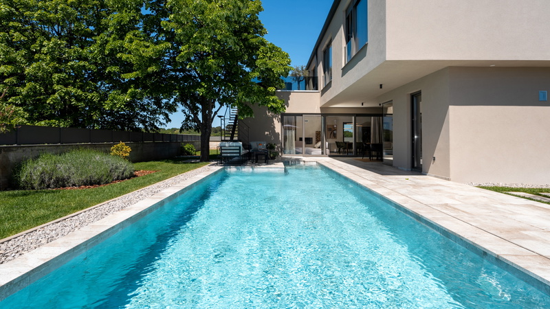 Luxury Villa Lipa Tree