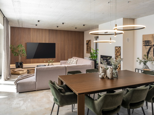 Luxury Villa Lipa Tree