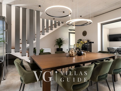 Luxury Villa Lipa Tree