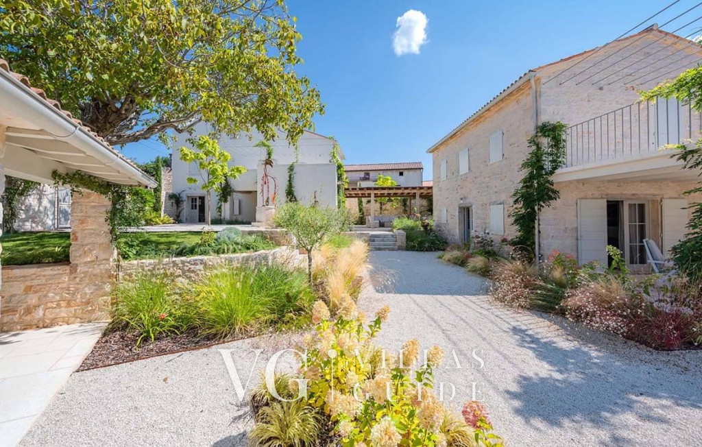 Villa Charlotta Garden and property exterior