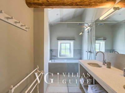 Villa Charlotta Bathroom