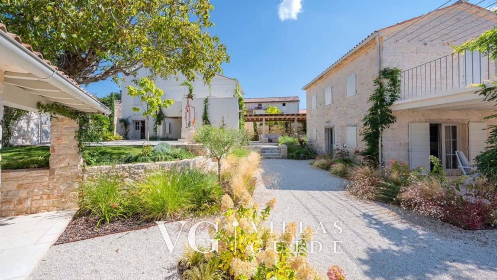 Villa Charlotta Garten und Außenbereich