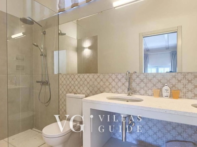 Villa Charlotta Bathroom