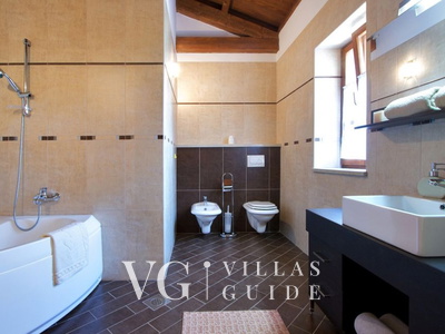 Villa Kringa Bathroom
