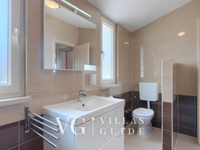 Villa Nona Nina Bathroom