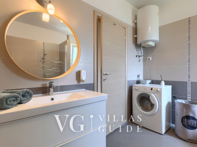 Villa Nona Nina Bathroom