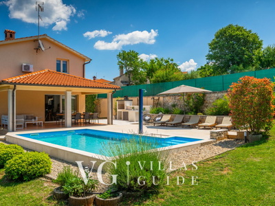 Villa Nona Nina Garden and property exterior