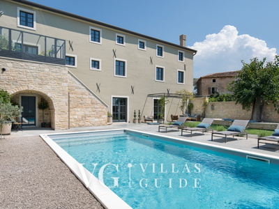 Villa Covri Garden and property exterior