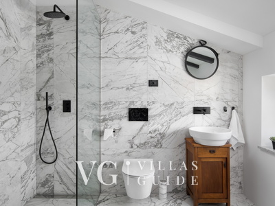 Villa Covri Bathroom