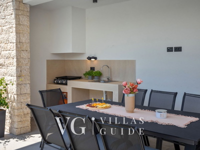 Villa Nona Additional content