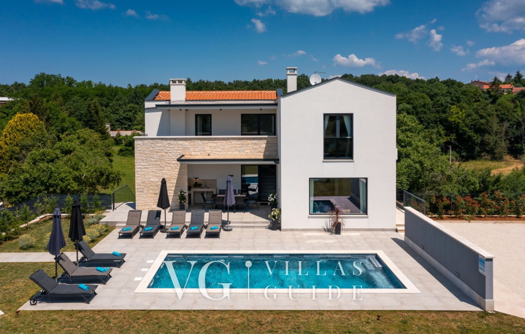 Villa Nona Garden and property exterior