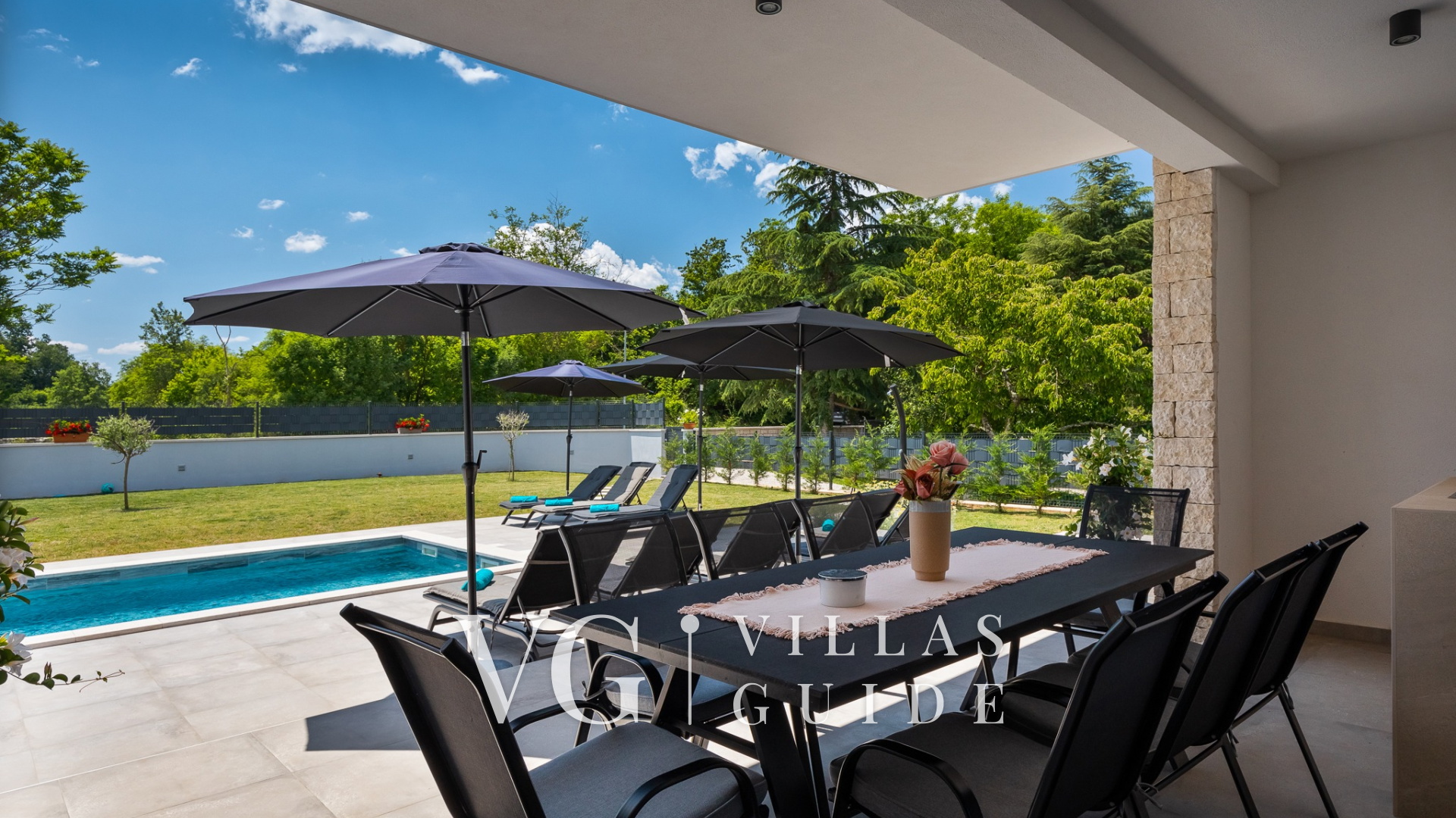 Villa Nona Garten und Außenbereich