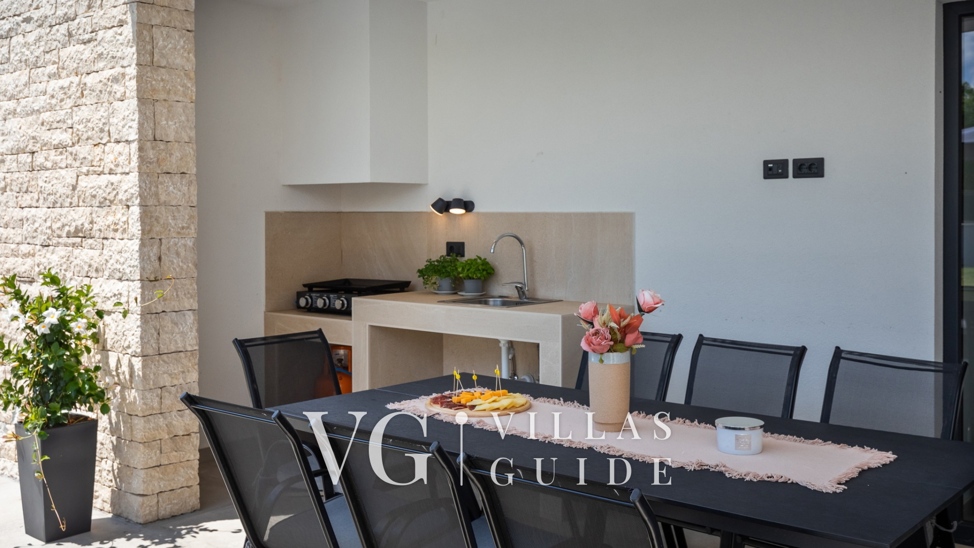 Villa Nona Garten und Außenbereich