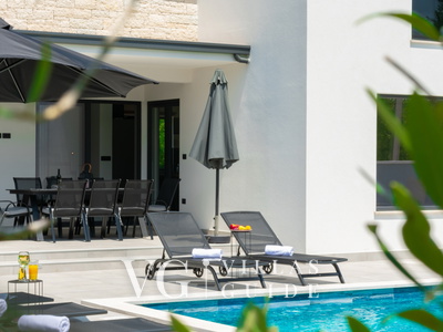 Villa Nona Garten und Außenbereich