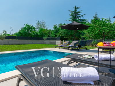 Villa Nona Garten und Außenbereich