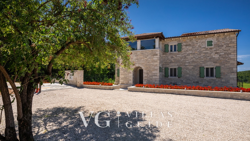 Villa Kave Garden and property exterior