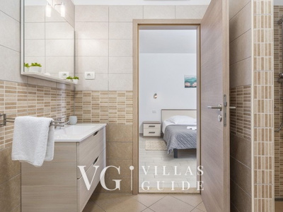 Villa Melli with pool, Whirlpool and panoramic View Bagno