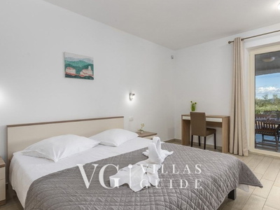 Villa Melli with pool, Whirlpool and panoramic View Camera da letto