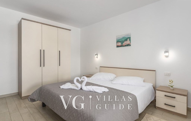 Villa Melli with pool, Whirlpool and panoramic View Schlafzimmer