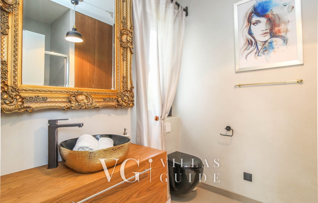 Villa Una Sofia Bathroom