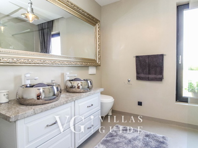 Villa Una Sofia Bathroom