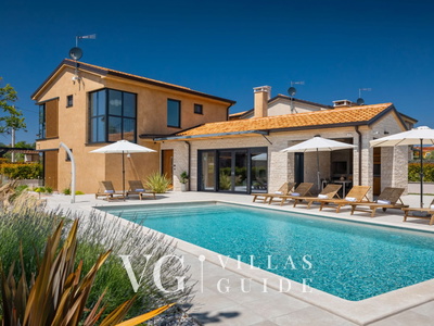 Villa Pedena Dvorište i vanjski dio objekta