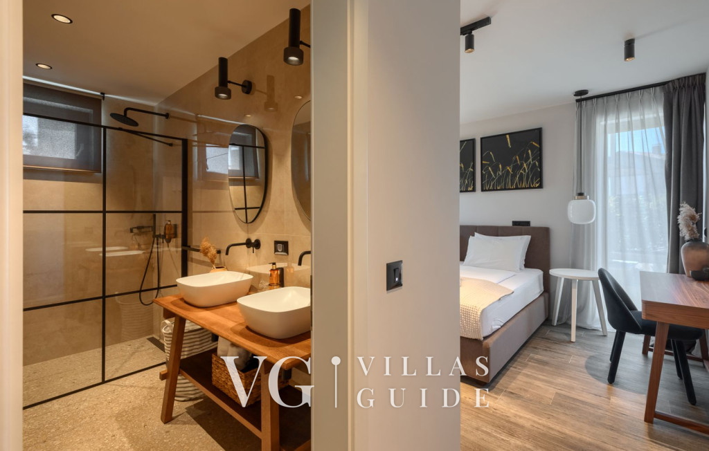 Villa Pedena Bathroom