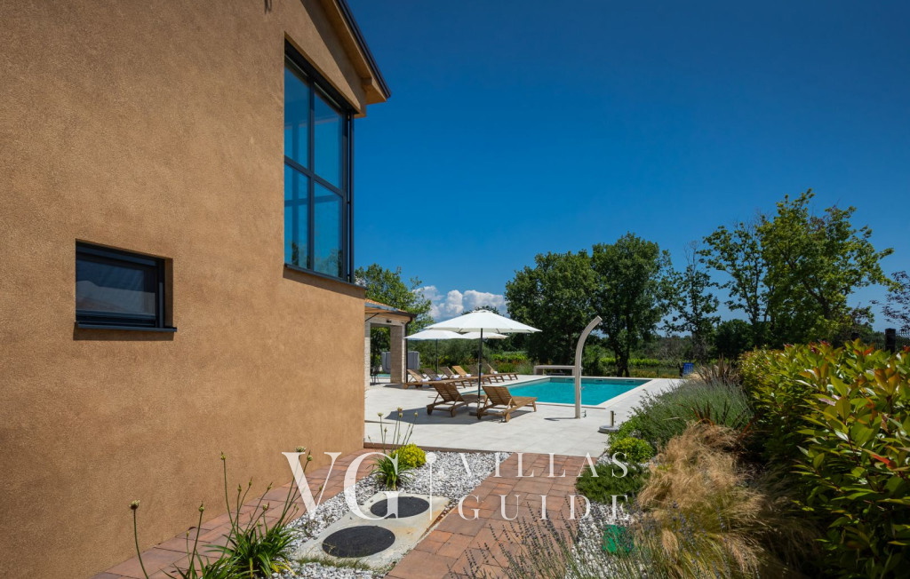 Villa Pedena Dvorište i vanjski dio objekta