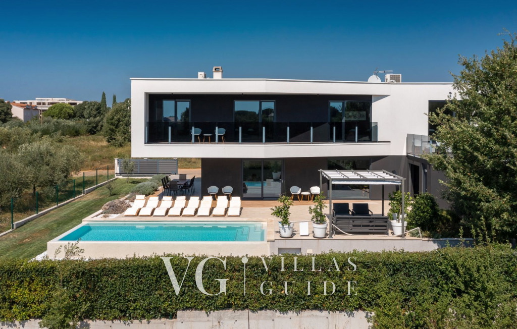 Villa Cormoran Garten und Außenbereich