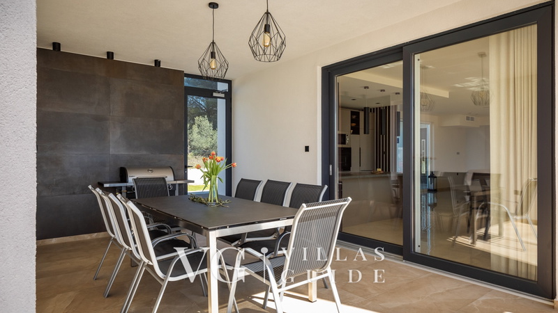 Villa Gloria Zusatzinhalte