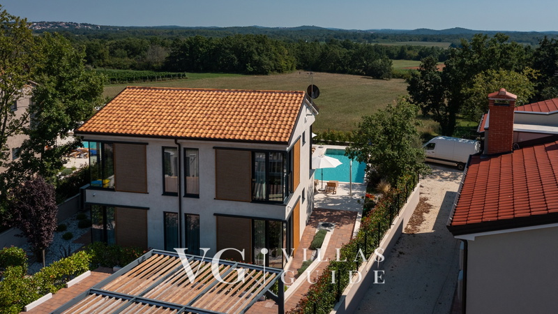 Villa Ursaria Garden and property exterior