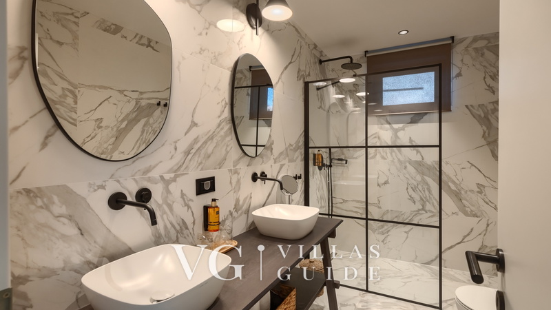 Villa Ursaria Bathroom