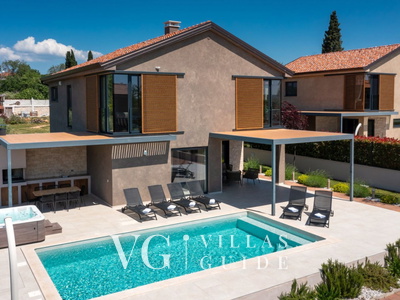 Villa Albona Dvorište i vanjski dio objekta