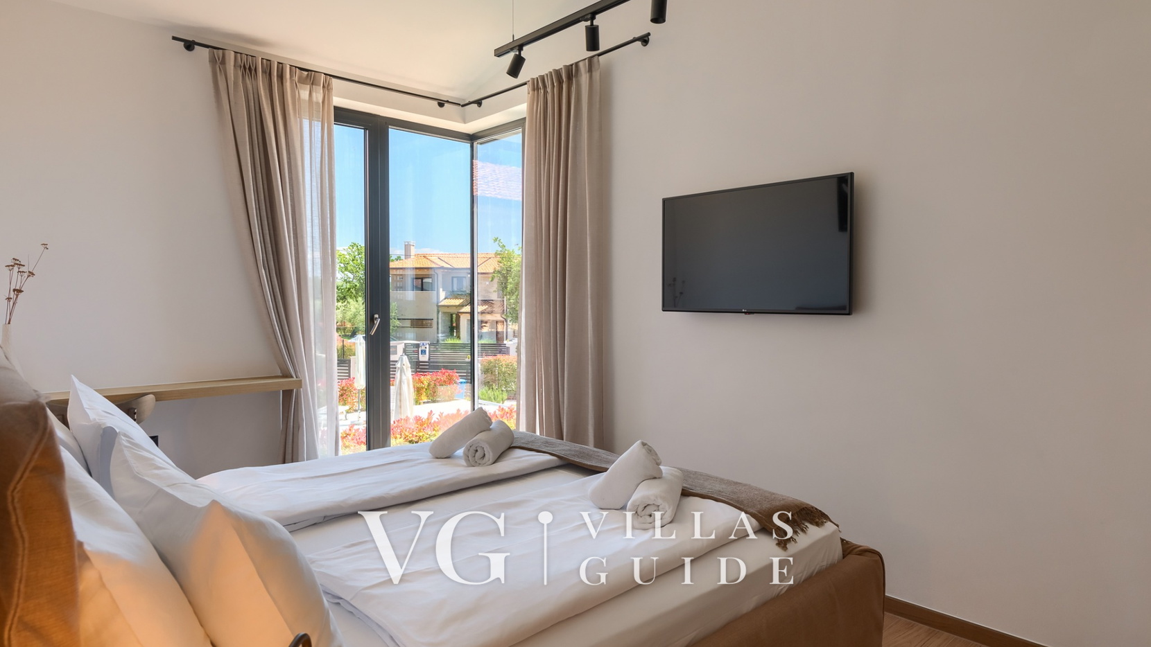 Villa Albona Bedroom