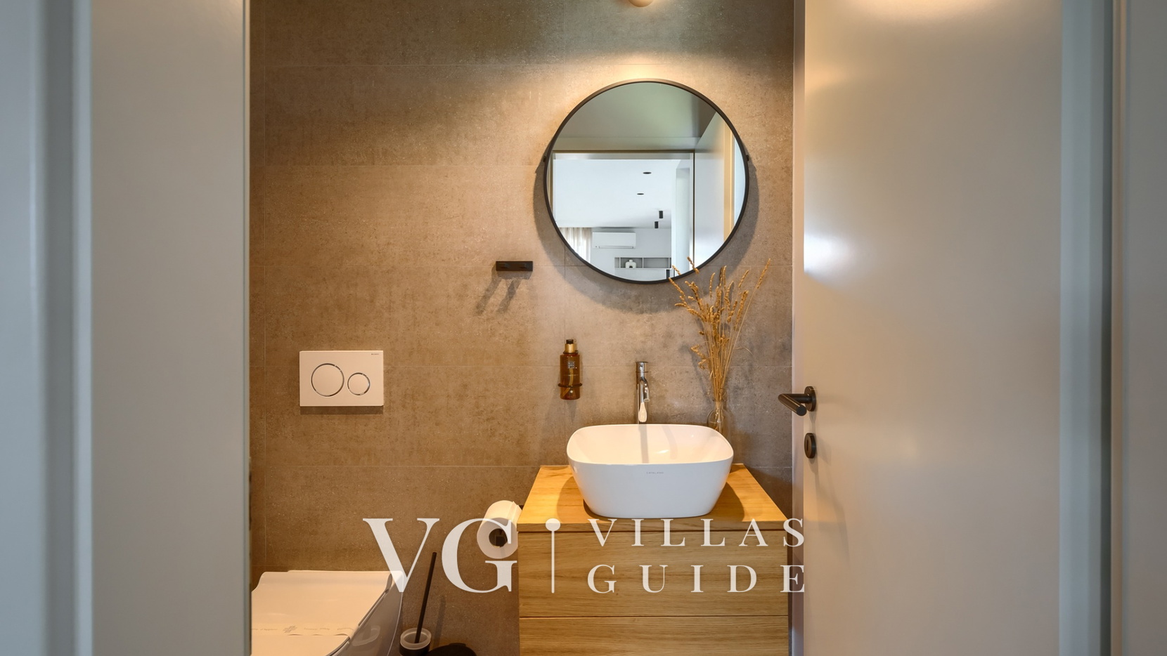 Villa Vallis Guest toilet