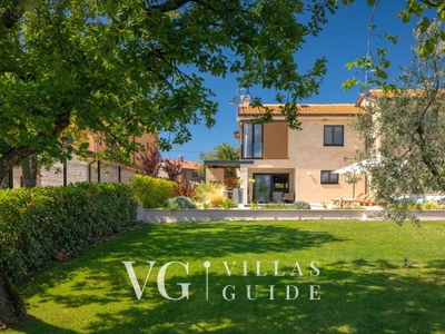 Villa San Vincenti Garden and property exterior